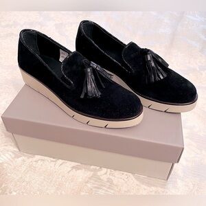 The Flex Traveler Too Suede Whinston. Popular-sold out! Both classic and comfort